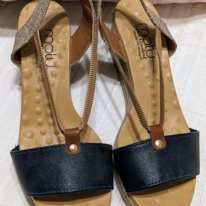 Women's Super Comfort wedge sandals by Malu